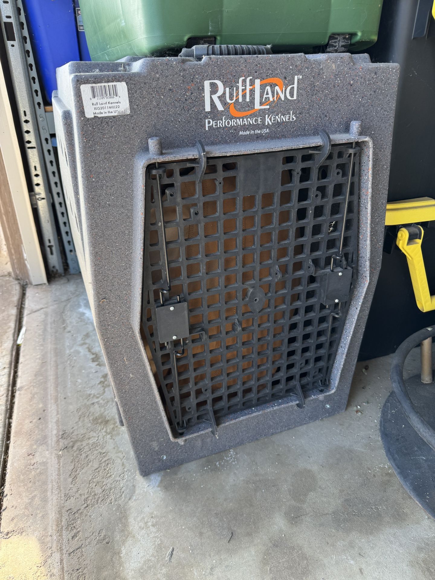 RuffLand XL Heavy Duty Kennel w/ Carhartt Dog Bed And Carhartt Pad