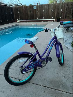Girls bike