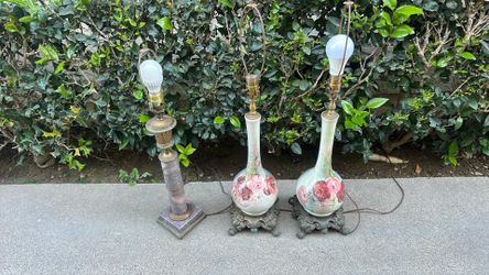 Vintage Lamp trio no shades