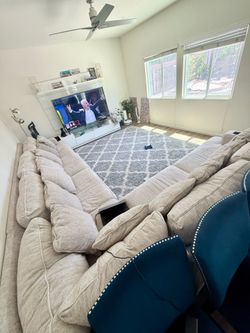 Sofa / Couch