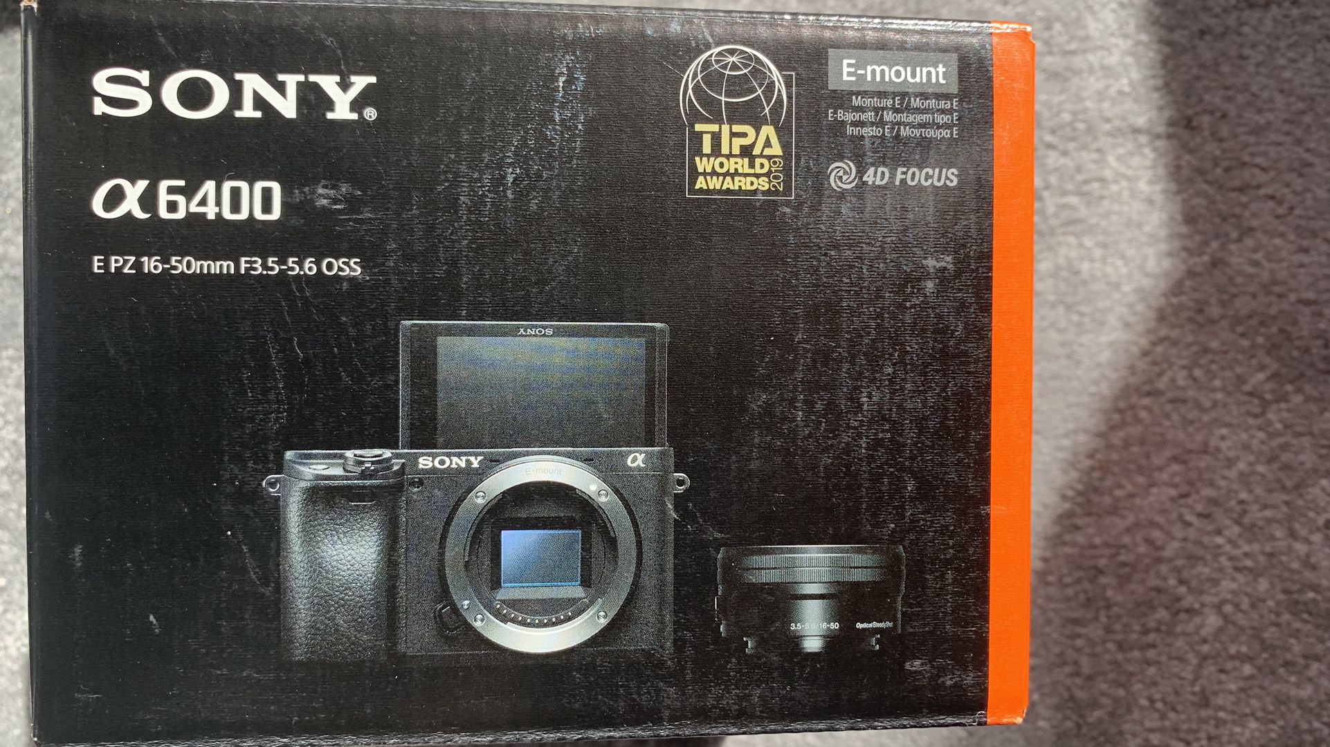 Sony A6400 Camera With Tripod 