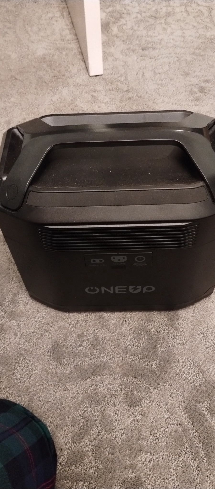 OneUp 1000 Solar Generator