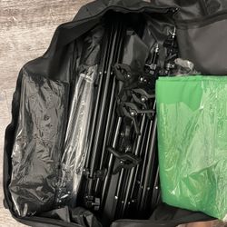 Green Screen Never Used 