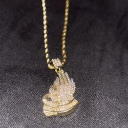 (PRAYING HANDS) Gold Pendant Chain 