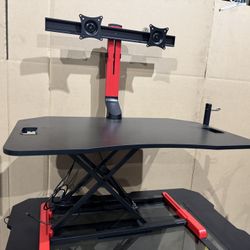 Folding table