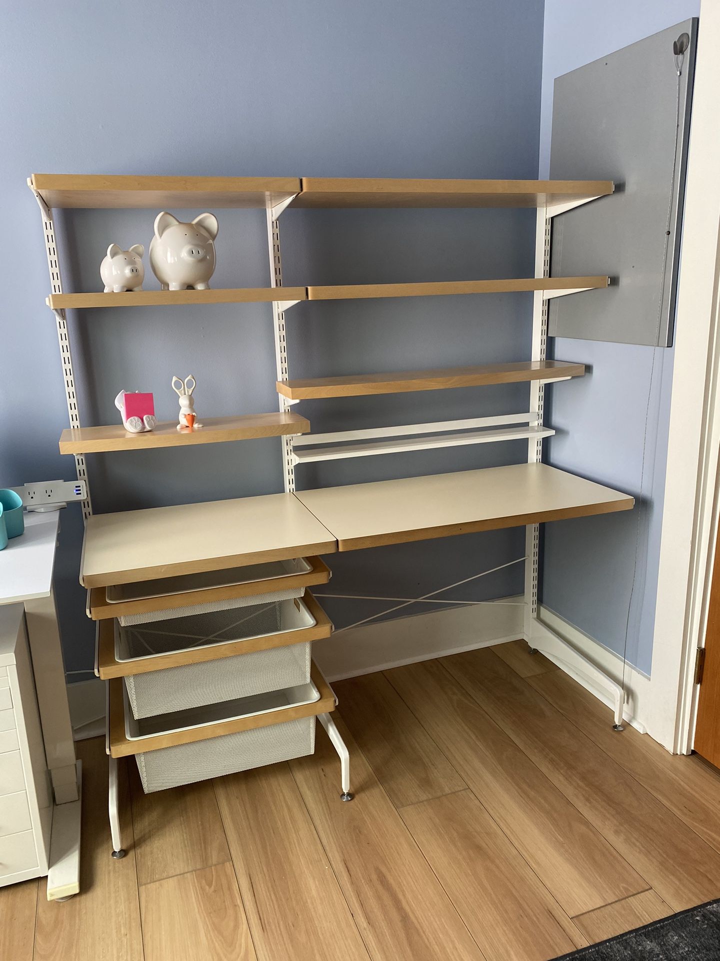 Elfa wall 2024 mounted desk