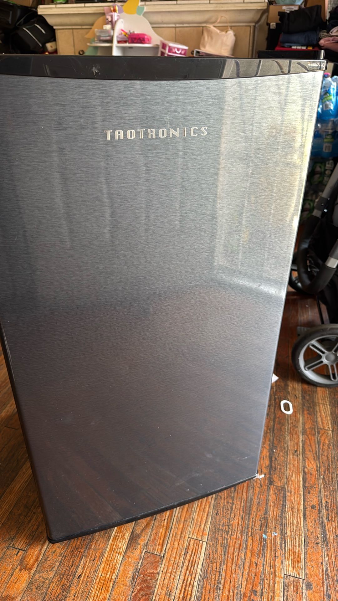Mini Fridge With Small Freezer