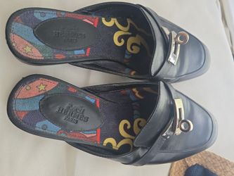 Hermes very nice shoes originally size 5