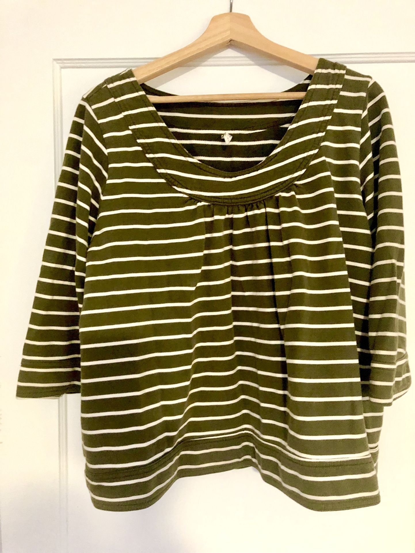 Women’s Old Navy Top