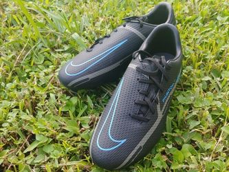 NIKE PHANTOM GT2 ACADEMY FG/MG BLACK-BLACK-IRON GREY soccer cleats SZ 4.5 [DA4433-004]