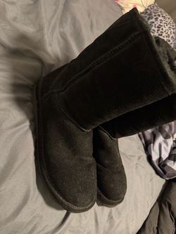 UGG Classic Short II Boots in Black SIZE 9
