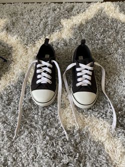 toddler shoes $5 for all