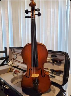EXCELLENT CONDITION Batoni Stradivari Replica Superior Hand Crafted 4/4 Concert Violin, Made in 2014