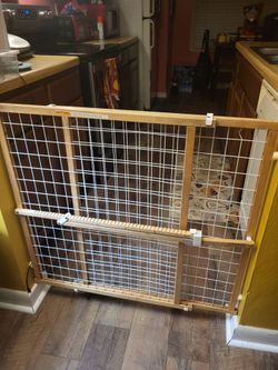 Baby/pet gate