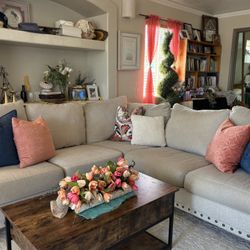Sectional Couch 