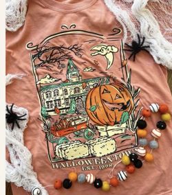 Halloween Tshirt Small