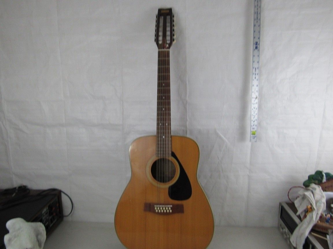 Yamaha FG-312 12-String Acoustic Guitar 42" Tall