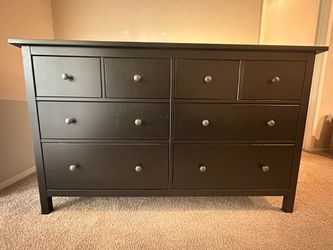 HEMNES 8-drawer dresser