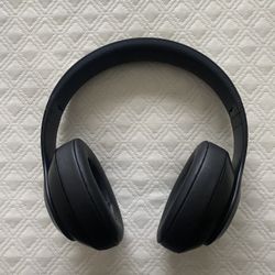 Beats Studio Pro Bluetooth Wireless Headphones