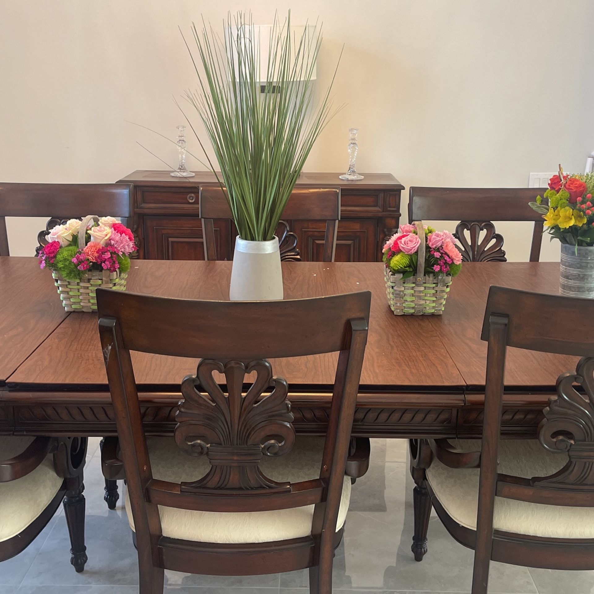 Tommy Bahama Dining Set