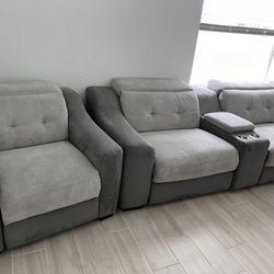 Sectional sofa with Power Recliner