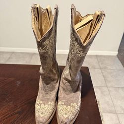 Women’s boots