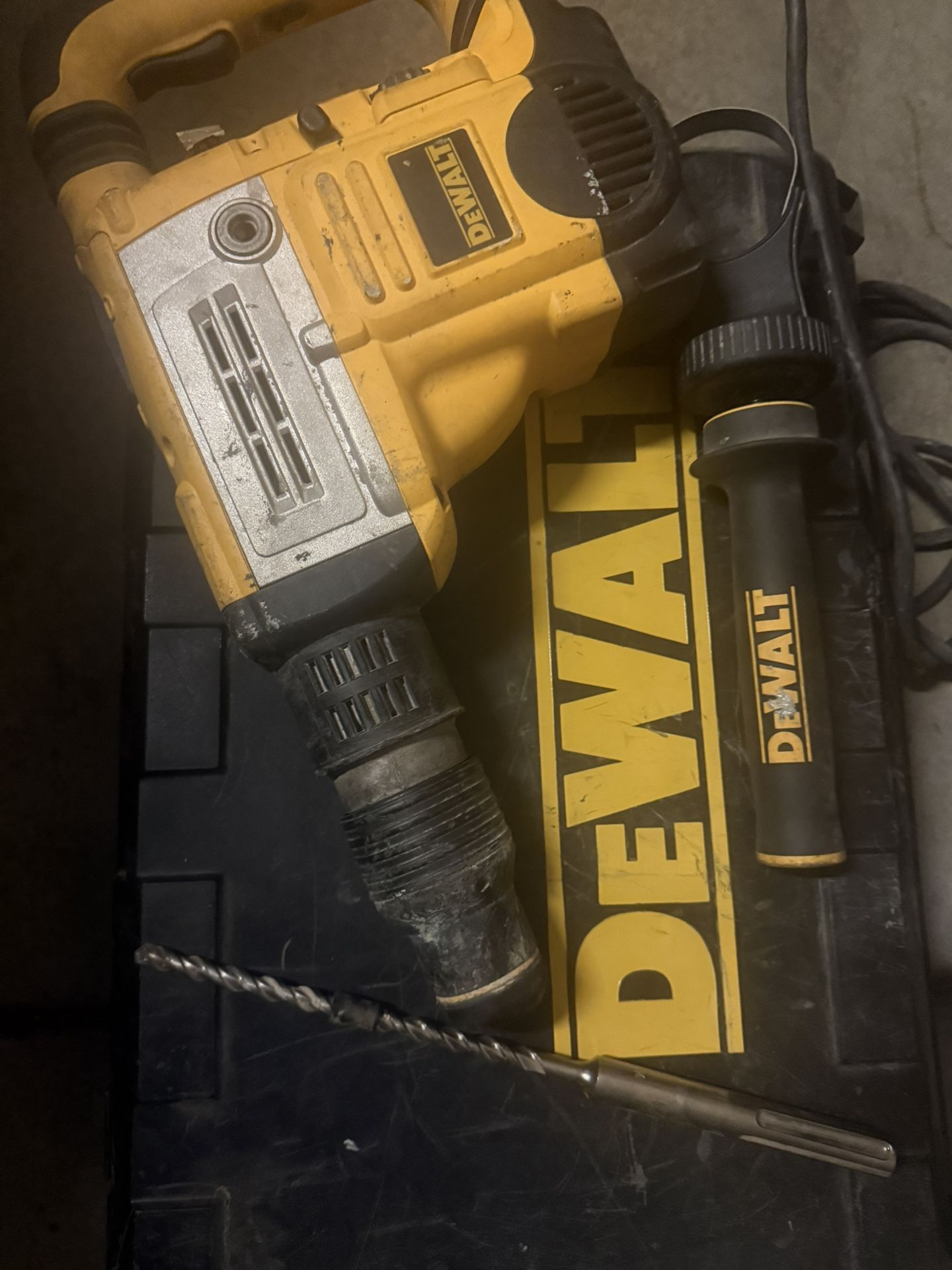 Dewalt Hammer/rotary W/ Bit 