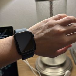 44mm Apple Watch LTE And GPS