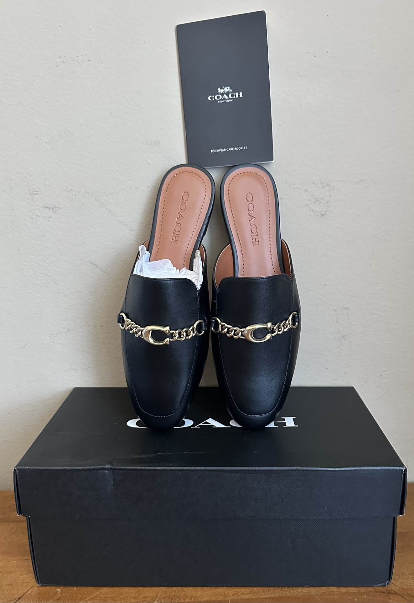 Coach Black Sofi Leather 6.5 B Ladies Style FG4186 Slide Sandals