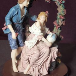 Montefiori Young Lovers Figurine