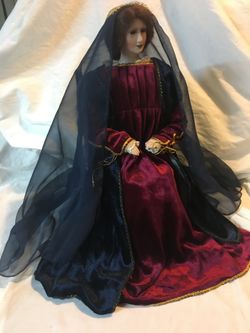 Mona Lisa  Doll