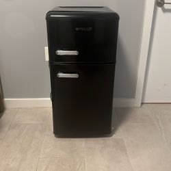 Mini Fridge For Sale