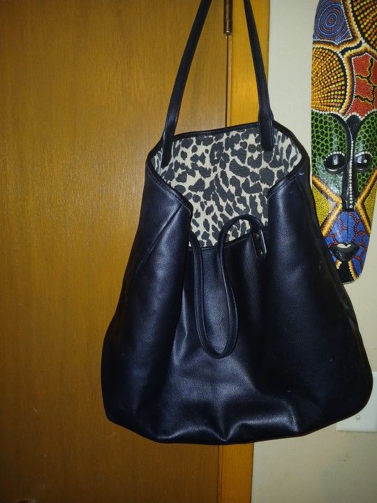 Black LARGE Hand Bag