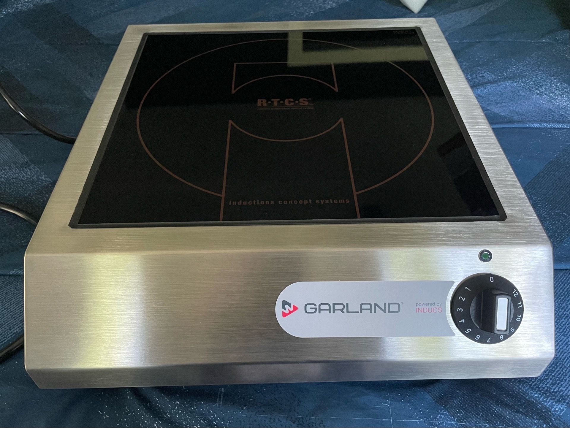 Induction stove commercial
