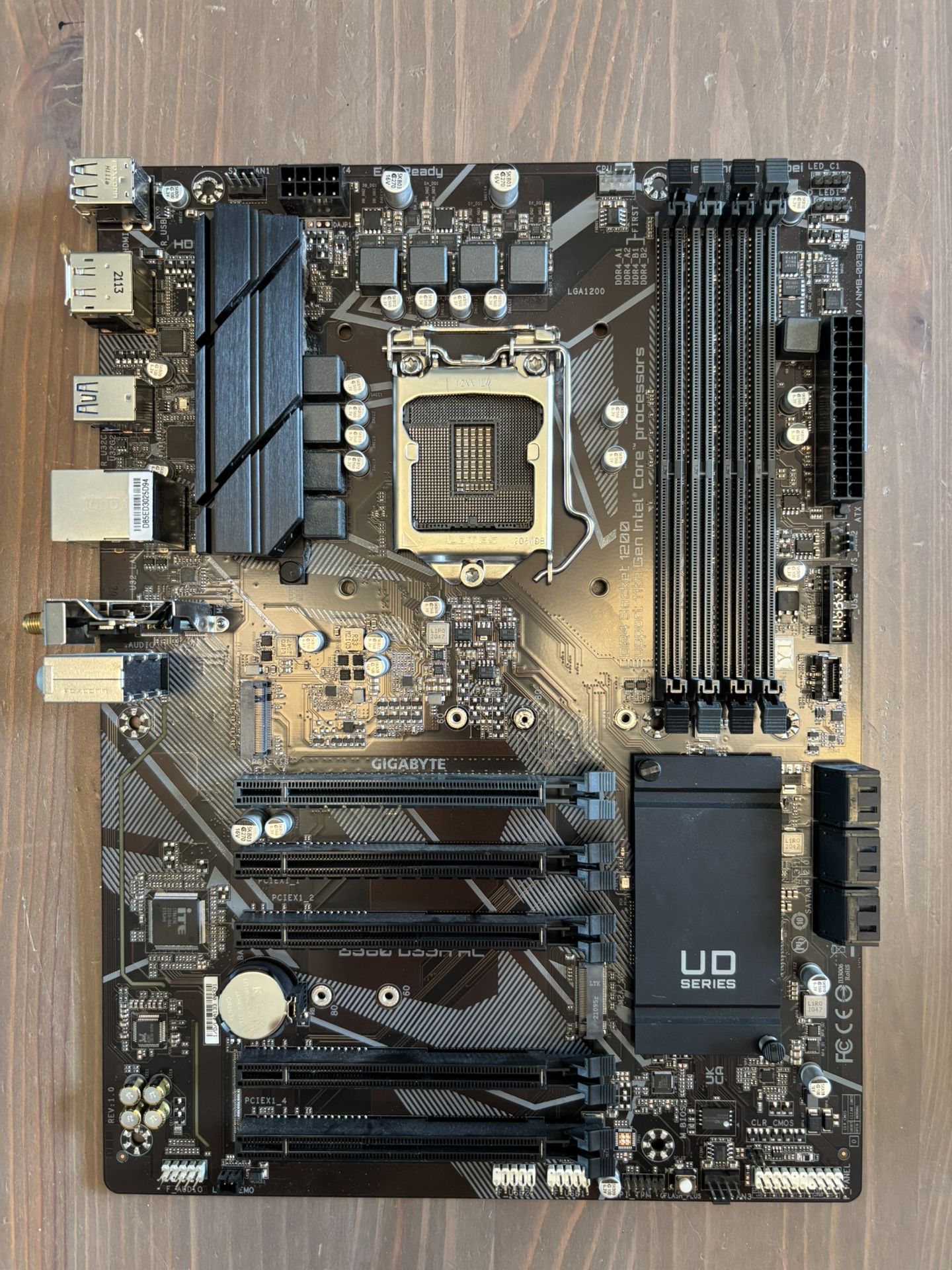 Gigabyte B560 DS3H AC Motherboard