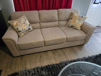Sofa & Loveseat Grey with four pillows