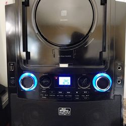 Home Stereo Cd Player.aux,mic Plug In.karaoke