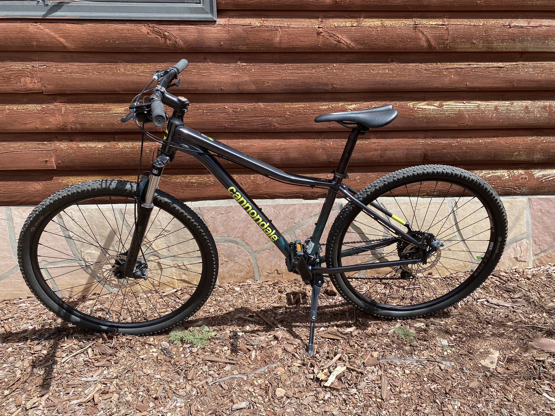 Cannondale Trail 8 Men’s And Women’s Bike