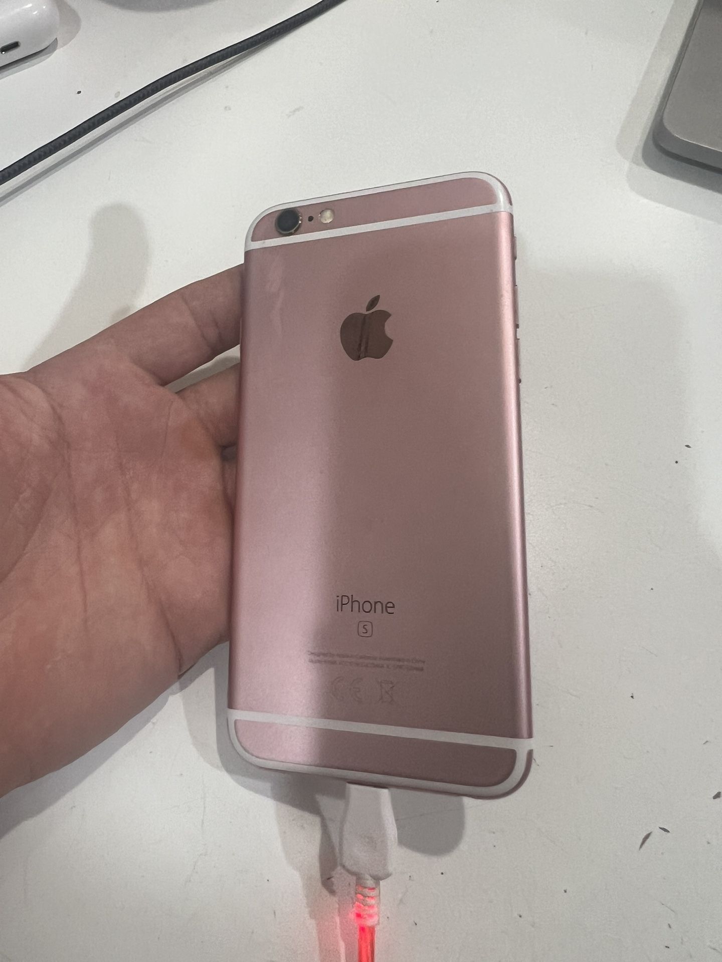 Apple iPhone 6s Rose Gold 32GB Unlocked