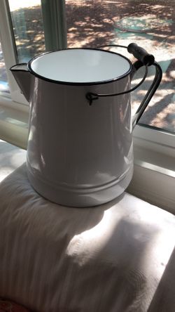 White agate coffee pot