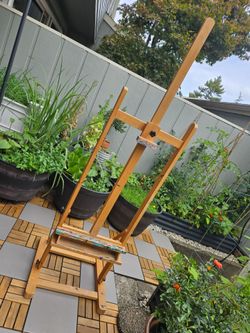 Wooden Artist Floor Easel – Holds Canvas Up to ~50"