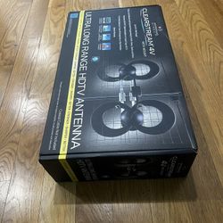 ClearStream 4V HDTV Antenna w/ Mount – Brand New (65+ Mile Range)