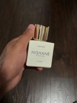 Nishane Hacivat Extrait de Parfum – 3.4 oz (100 mL)