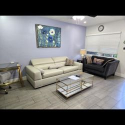 Luxurious Coffee Table 