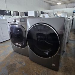WHIRLPOOL FRONT LOAD DRYER. 