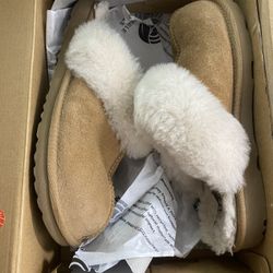 Uggs Size 7