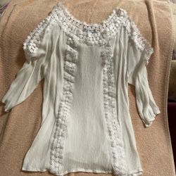 Women’s Blouse