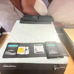 Tempurpedic - queen size mattress