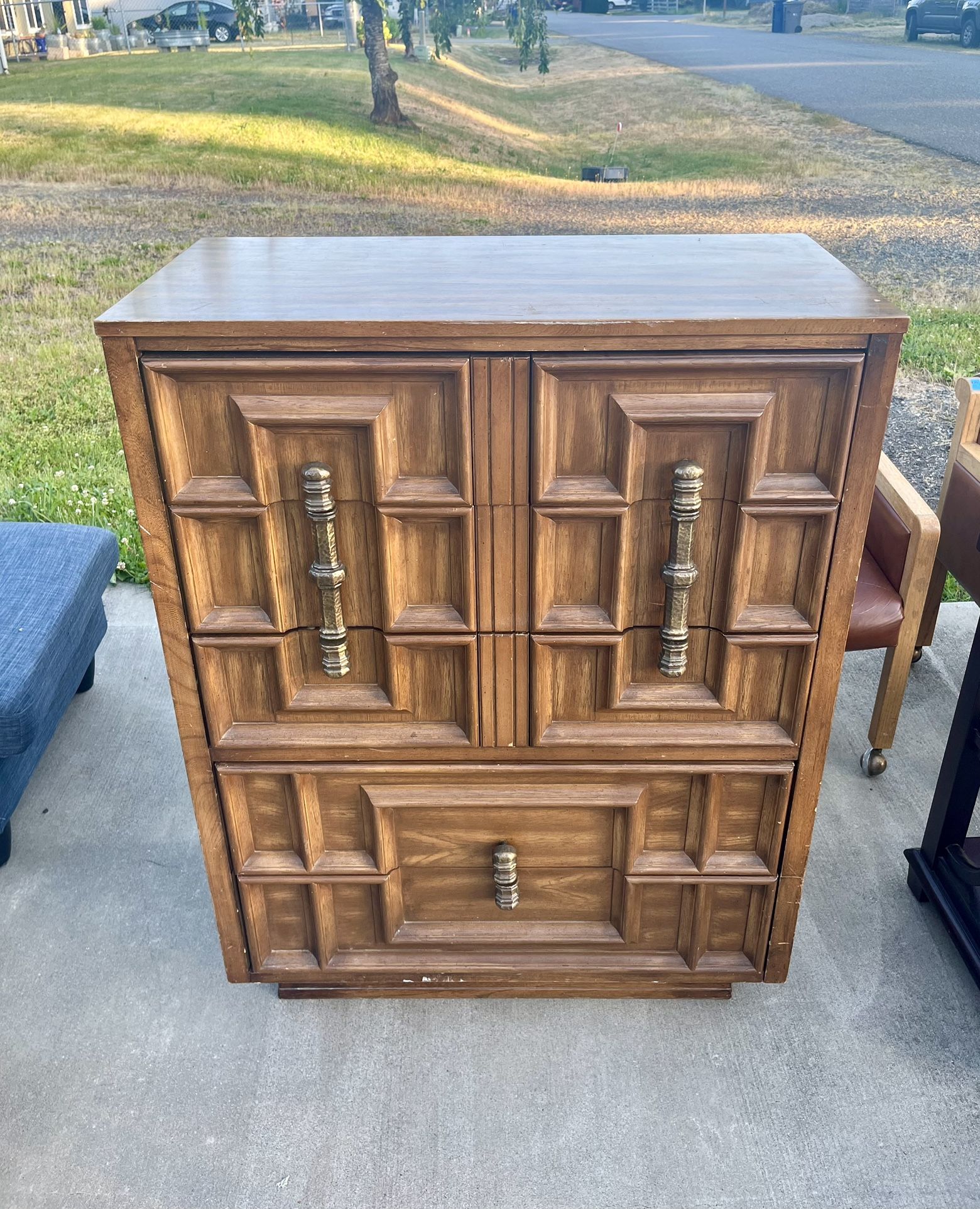 Beautiful Vintage Spanish Revival 5 Drawer Dresser