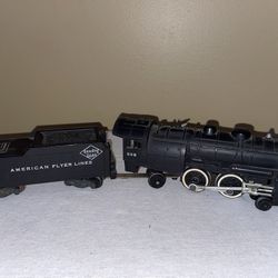 Vintage American Flyer 308 Reading Lines black heavy locomotive toy train 1950s with tender